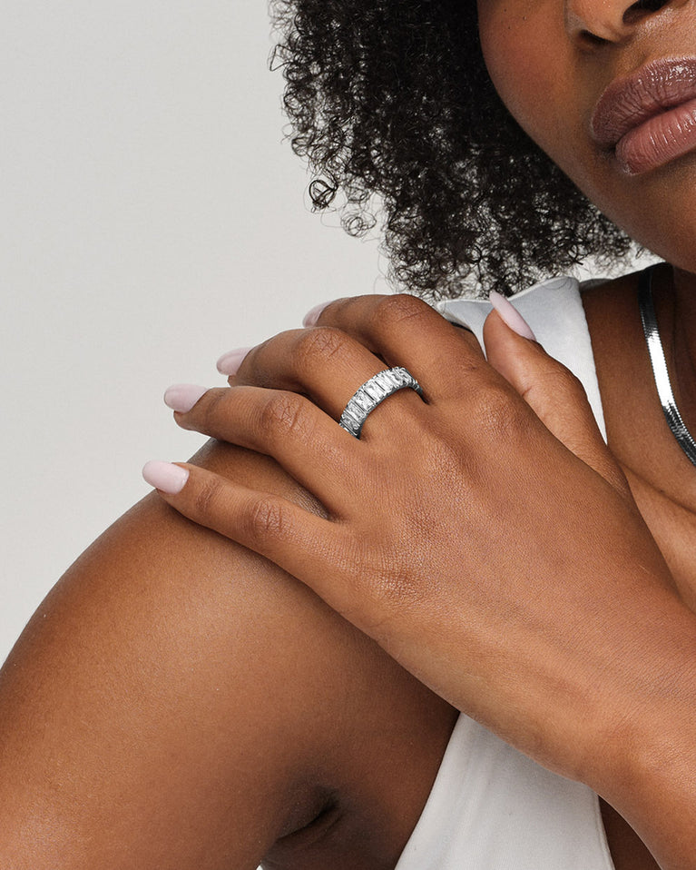 A Ring in polished Silver plated-316L stainless steel from Waldor & Co. The model is Talia Diamond Ring Polished.