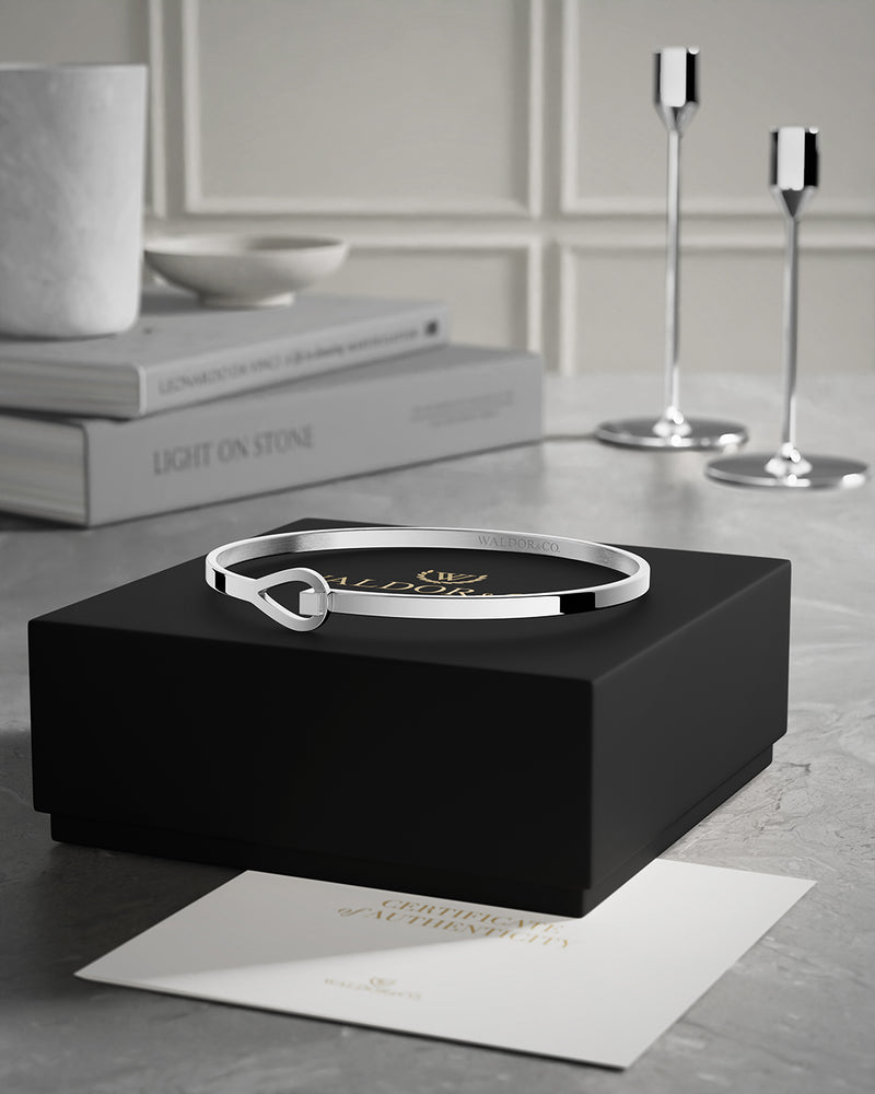 Signature Bangle Polished